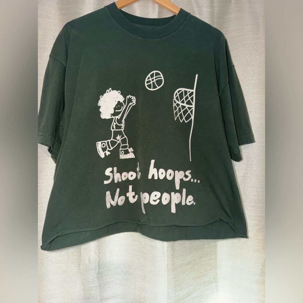 Very Rare🎉 Better Days Men’s (L) Green Short crop Tee Graphic Tee